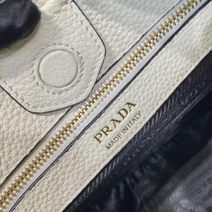 Prada Reizen Tas: 1:1 Replica in Echt Leer - Premium Kwaliteit Crossbody 1037333156 - front view | Prada